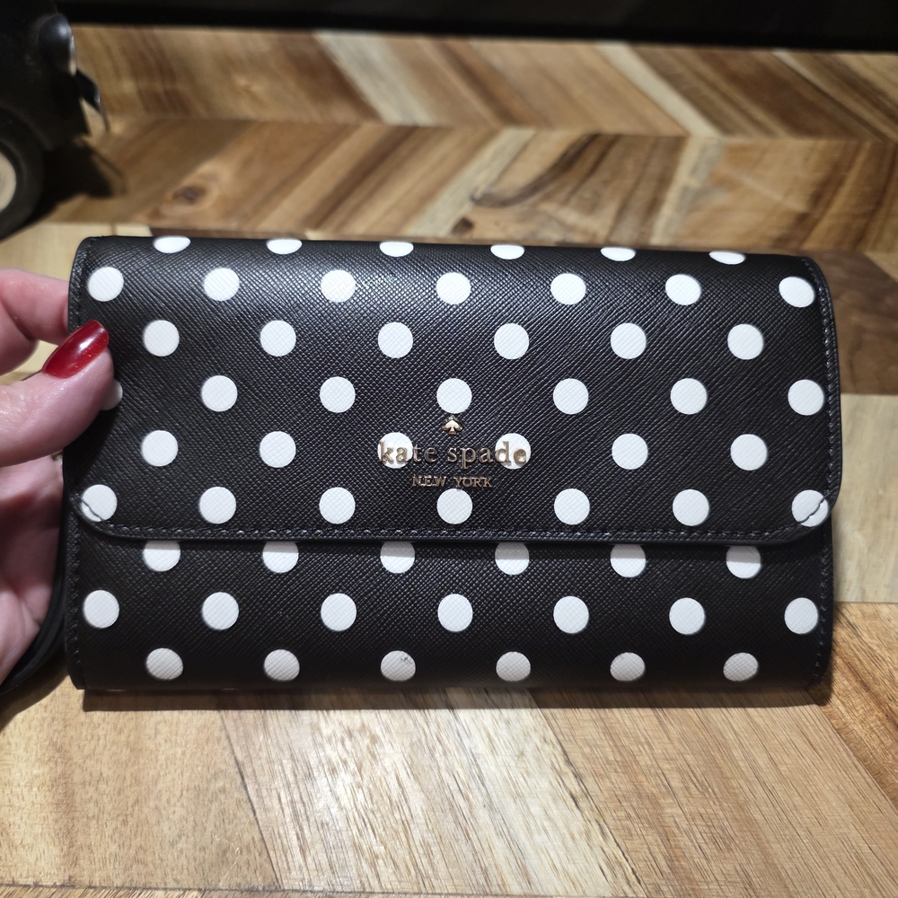 MAKE ME AN OFFER (NO LOW BALLS)Kate Spade Black and White Polka Dot Clutch